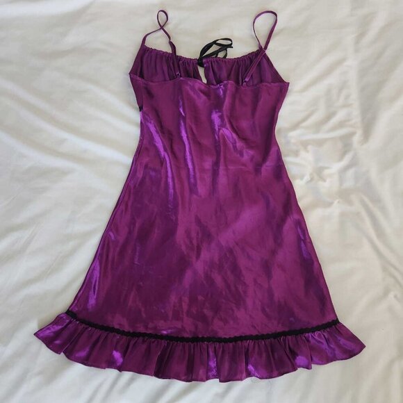 Vintage silky milkmaid slip dress with ruffles ✦ purple and black mini night gow - Picture 7 of 14